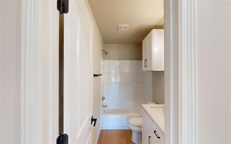 703 Cedar Street, Cleburne, TX 76031, 3 Habitaciones Habitaciones , ,2 BañosBaños,Residential,En Venta,703 Cedar Street,20770770