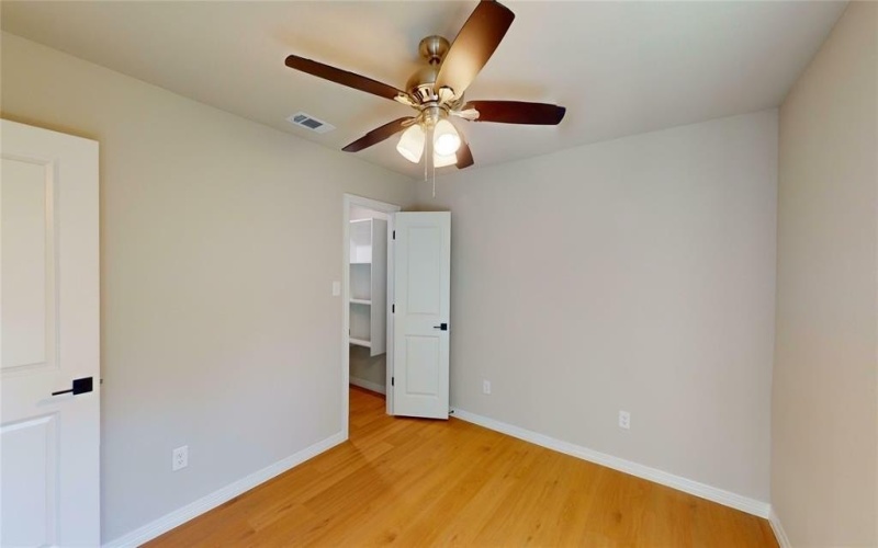 703 Cedar Street, Cleburne, TX 76031, 3 Habitaciones Habitaciones , ,2 BañosBaños,Residential,En Venta,703 Cedar Street,20770770
