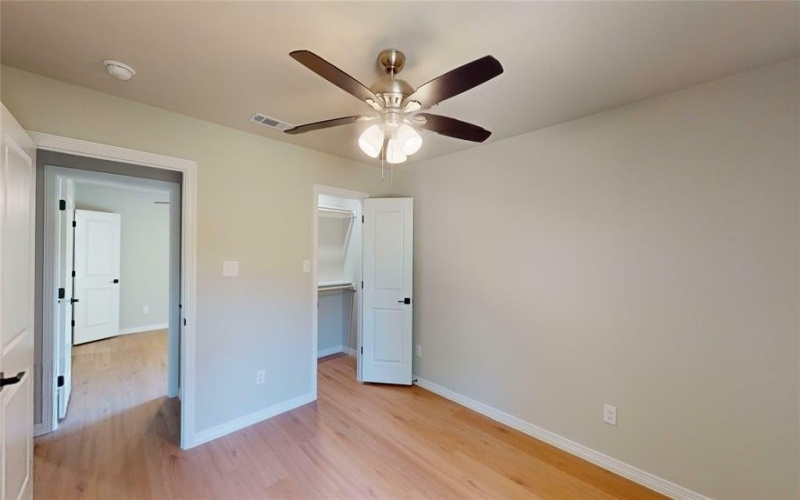 703 Cedar Street, Cleburne, TX 76031, 3 Habitaciones Habitaciones , ,2 BañosBaños,Residential,En Venta,703 Cedar Street,20770770