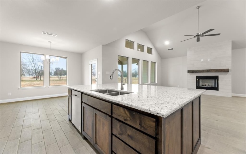 210 Read Ranch Road, Paradise, TX 76073, 4 Habitaciones Habitaciones , ,2 BañosBaños,Residential,En Venta,210 Read Ranch Road,20752516