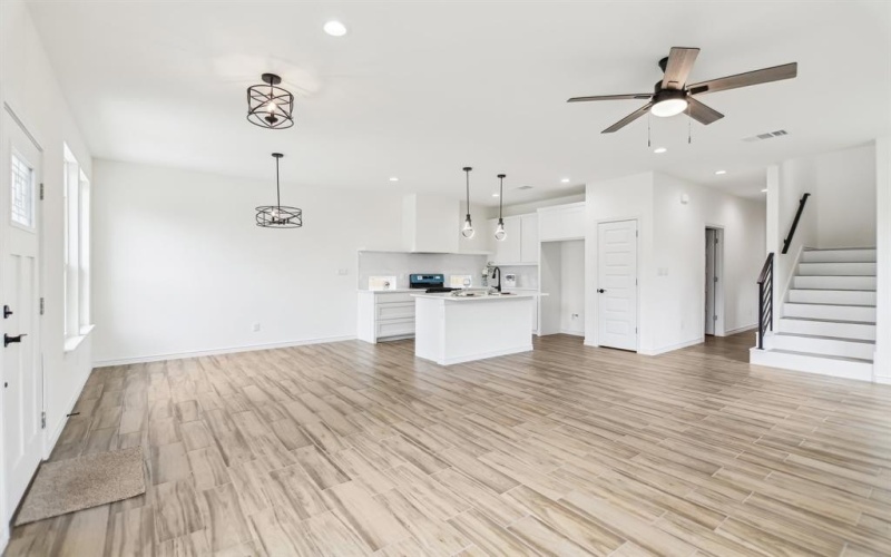 1610 Life Avenue, Dallas, TX 75212, 3 Bedrooms Bedrooms, ,2 BathroomsBathrooms,Residential,For Sale,1610 Life Avenue,20762885