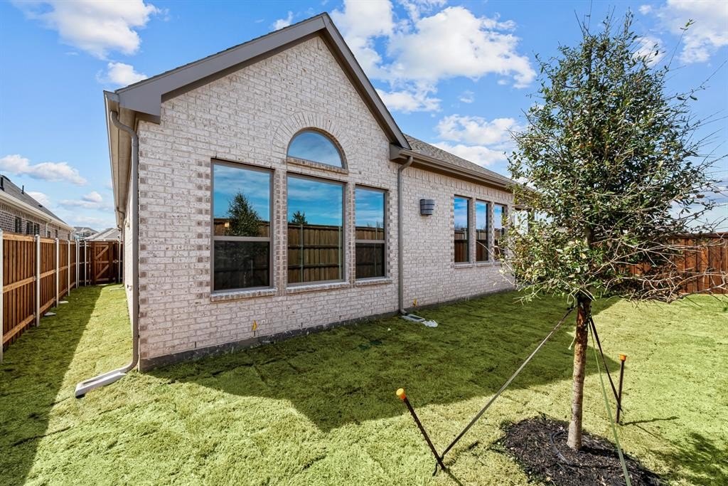 2905 Long Trail, Mansfield, TX 76063, 4 Bedrooms Bedrooms, ,3 BathroomsBathrooms,Residential,For Sale,2905 Long Trail,20770955
