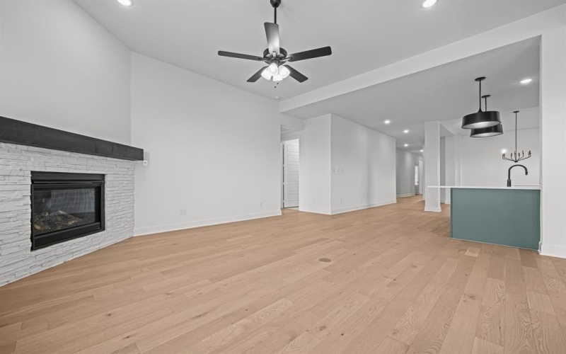 2905 Long Trail, Mansfield, TX 76063, 4 Bedrooms Bedrooms, ,3 BathroomsBathrooms,Residential,For Sale,2905 Long Trail,20770955