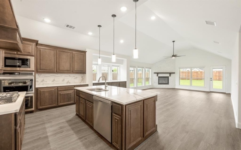 1201 Joseph Earl Drive, DeSoto, TX 75115, 4 Bedrooms Bedrooms, ,3 BathroomsBathrooms,Residential,For Sale,1201 Joseph Earl Drive,0,20771470