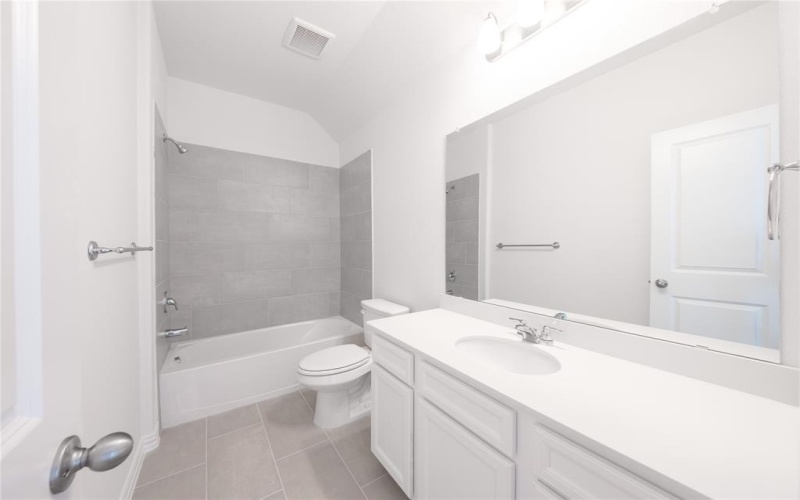 1413 Sun Garden Way, Fort Worth, TX 76247, 4 Bedrooms Bedrooms, ,3 BathroomsBathrooms,Residential,For Sale,1413 Sun Garden Way,0,20763312