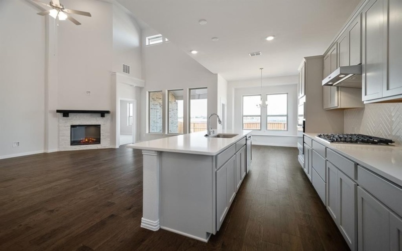 127 HERITAGE HILL Drive, Forney, TX 75126, 4 Habitaciones Habitaciones , ,3 BañosBaños,Residential,En Venta,127 HERITAGE HILL Drive,20754093