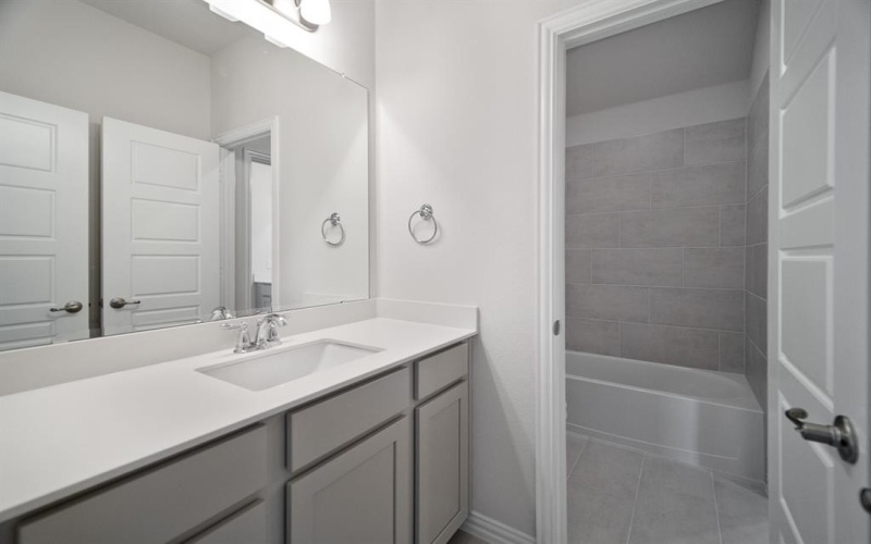127 HERITAGE HILL Drive, Forney, TX 75126, 4 Habitaciones Habitaciones , ,3 BañosBaños,Residential,En Venta,127 HERITAGE HILL Drive,20754093