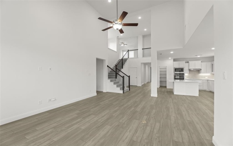 1609 Elle Lane, Aubrey, TX 76227, 5 Habitaciones Habitaciones , ,5 BañosBaños,Residential,En Venta,1609 Elle Lane,20755308