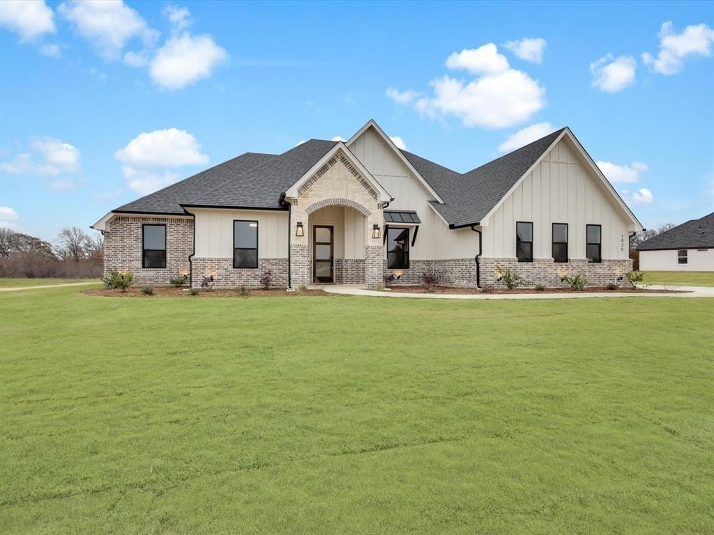 1025 Silver Sage Trail, Weatherford, TX 76085, 4 Bedrooms Bedrooms, ,3 BathroomsBathrooms,Residential,For Sale,1025 Silver Sage Trail,20755327