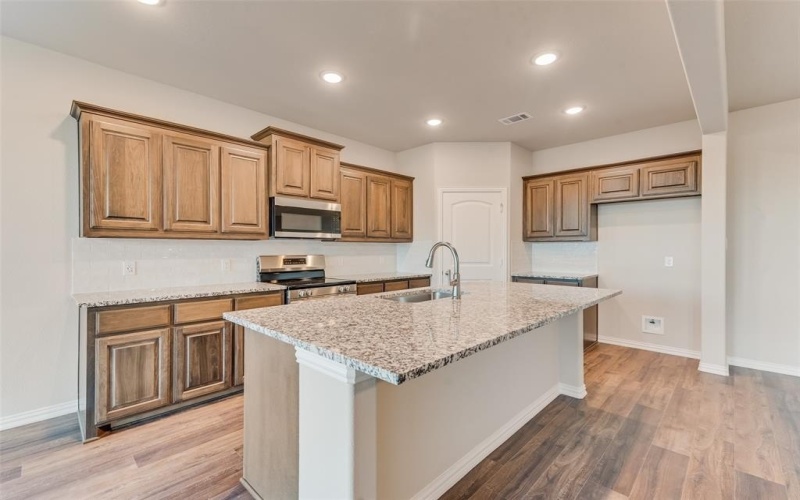 1245 Comal Lane, Springtown, TX 76082, 4 Bedrooms Bedrooms, ,2 BathroomsBathrooms,Residential,For Sale,1245 Comal Lane,20756289