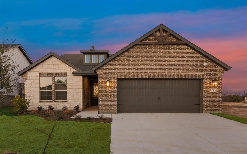 1245 Comal Lane, Springtown, TX 76082, 4 Bedrooms Bedrooms, ,2 BathroomsBathrooms,Residential,For Sale,1245 Comal Lane,20756289