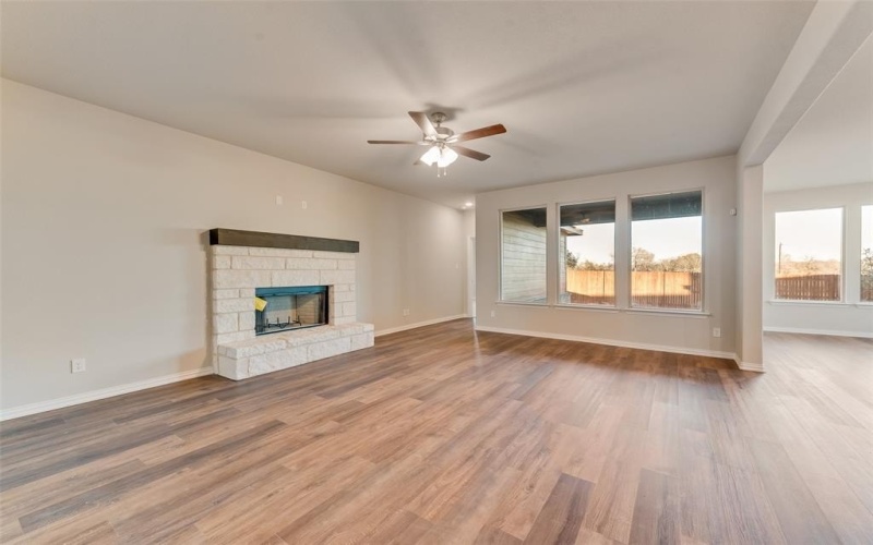 1245 Comal Lane, Springtown, TX 76082, 4 Bedrooms Bedrooms, ,2 BathroomsBathrooms,Residential,For Sale,1245 Comal Lane,20756289