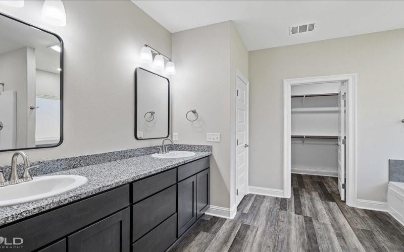 9436 N Pointe Circle, Greenwood, LA 71033, 3 Bedrooms Bedrooms, ,2 BathroomsBathrooms,Residential,For Sale,9436 N Pointe Circle,20765109