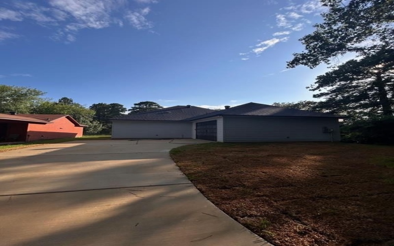 5812 Braeloch, Shreveport, LA 71129, 3 Bedrooms Bedrooms, ,2 BathroomsBathrooms,Residential,For Sale,5812 Braeloch,20772276