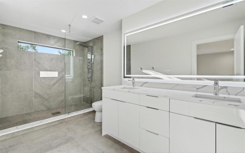 7619 Robin Road, Dallas, TX 75209, 6 Bedrooms Bedrooms, ,6 BathroomsBathrooms,Residential,For Sale,7619 Robin Road,0,20772661