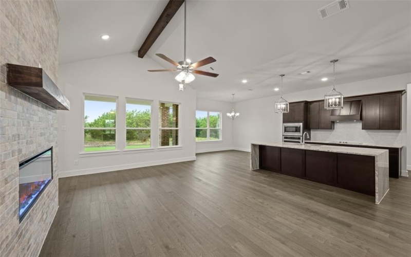 161 Fan Mill Trail, Weatherford, TX 76085, 3 Bedrooms Bedrooms, ,2 BathroomsBathrooms,Residential,For Sale,161 Fan Mill Trail,20774248