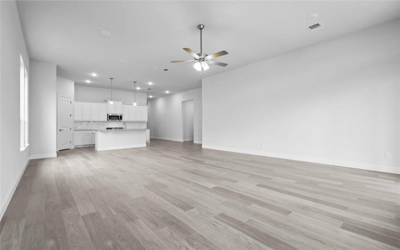 1804 Night Owl Way, Mesquite, TX 75181, 3 Bedrooms Bedrooms, ,2 BathroomsBathrooms,Residential,For Sale,1804 Night Owl Way,20782393