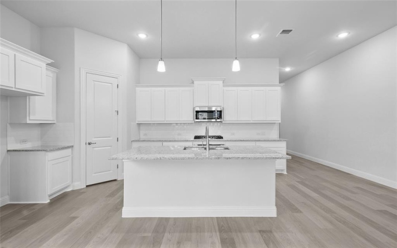 1804 Night Owl Way, Mesquite, TX 75181, 3 Bedrooms Bedrooms, ,2 BathroomsBathrooms,Residential,For Sale,1804 Night Owl Way,20782393