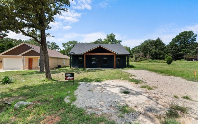 5253 Bill Cody Circle, Log Cabin, TX 75148, 3 Bedrooms Bedrooms, ,2 BathroomsBathrooms,Residential,For Sale,5253 Bill Cody Circle,20776781