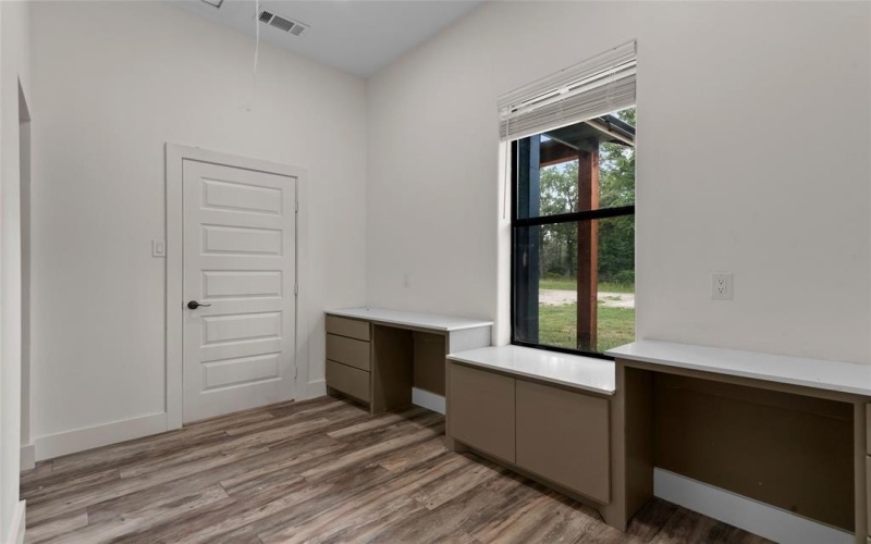 5253 Bill Cody Circle, Log Cabin, TX 75148, 3 Bedrooms Bedrooms, ,2 BathroomsBathrooms,Residential,For Sale,5253 Bill Cody Circle,20776781