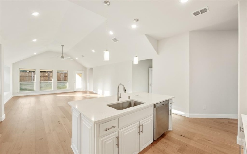 302 Kettlewood Drive, Wylie, TX 75098, 3 Habitaciones Habitaciones , ,2 BañosBaños,Residential,En Venta,302 Kettlewood Drive,20783314