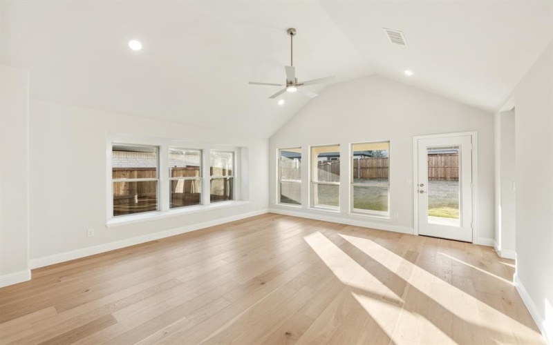 302 Kettlewood Drive, Wylie, TX 75098, 3 Habitaciones Habitaciones , ,2 BañosBaños,Residential,En Venta,302 Kettlewood Drive,20783314