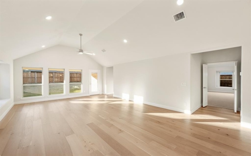 302 Kettlewood Drive, Wylie, TX 75098, 3 Habitaciones Habitaciones , ,2 BañosBaños,Residential,En Venta,302 Kettlewood Drive,20783314