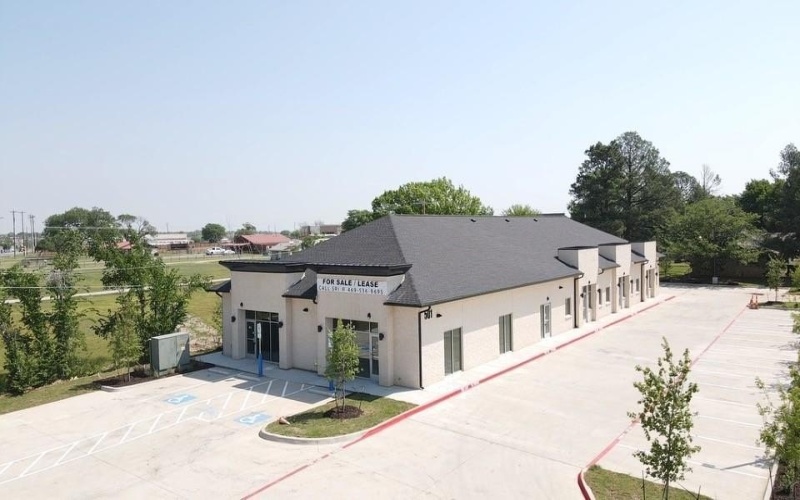 501 Pine Ridge Drive #300, Aubrey, TX 76227, ,Commercial Sale,En Venta,501 Pine Ridge Drive,20783532
