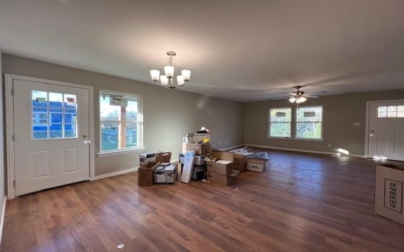 1210 S Travis Avenue, Denison, TX 75021, 3 Habitaciones Habitaciones , ,2 BañosBaños,Residential,En Venta,1210 S Travis Avenue,20783666