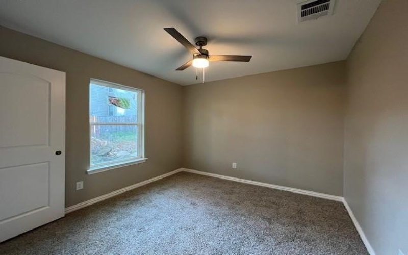1210 S Travis Avenue, Denison, TX 75021, 3 Habitaciones Habitaciones , ,2 BañosBaños,Residential,En Venta,1210 S Travis Avenue,20783666
