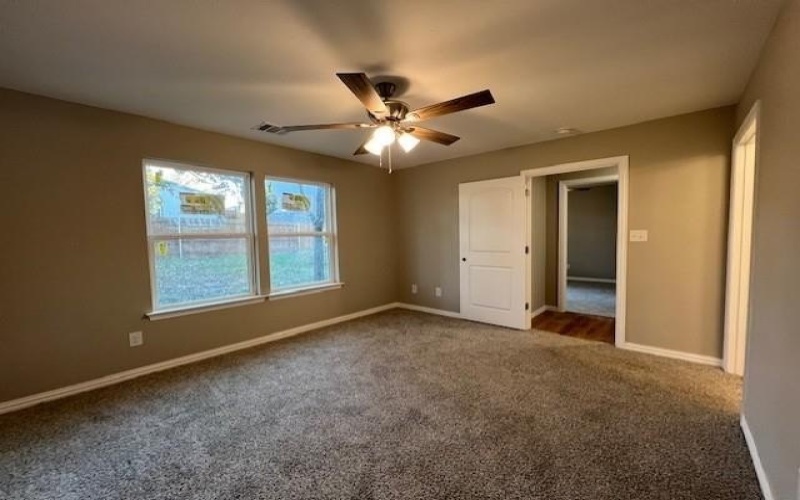 1210 S Travis Avenue, Denison, TX 75021, 3 Habitaciones Habitaciones , ,2 BañosBaños,Residential,En Venta,1210 S Travis Avenue,20783666