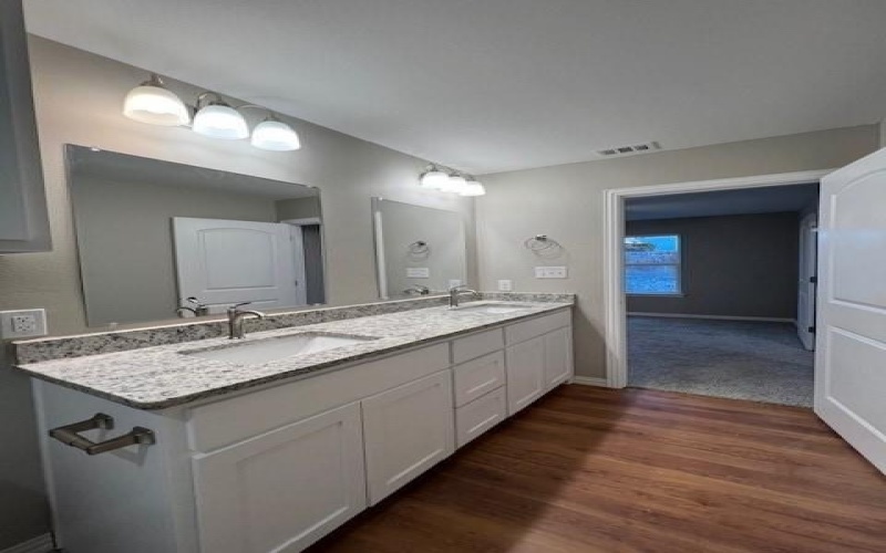 1210 S Travis Avenue, Denison, TX 75021, 3 Habitaciones Habitaciones , ,2 BañosBaños,Residential,En Venta,1210 S Travis Avenue,20783666