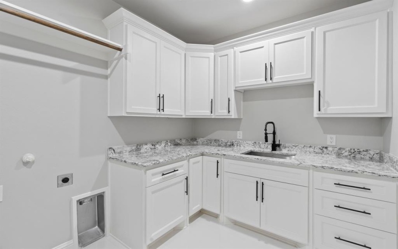 1331 Greycrest Terrace, Midlothian, TX 76065, 4 Bedrooms Bedrooms, ,3 BathroomsBathrooms,Residential,For Sale,1331 Greycrest Terrace,20784385