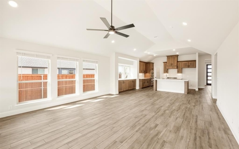 3528 Equinox Drive, Crandall, TX 75114, 4 Habitaciones Habitaciones , ,3 BañosBaños,Residential,En Venta,3528 Equinox Drive,20778383