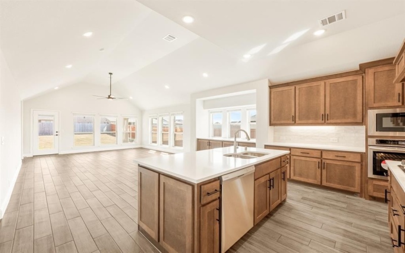 3528 Equinox Drive, Crandall, TX 75114, 4 Habitaciones Habitaciones , ,3 BañosBaños,Residential,En Venta,3528 Equinox Drive,20778383