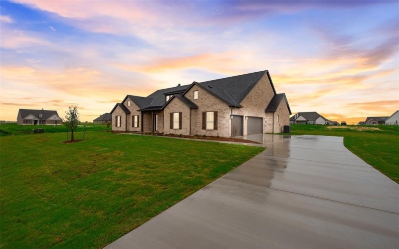 12112 Crystal Drive, Krum, TX 76249, 4 Bedrooms Bedrooms, ,2 BathroomsBathrooms,Residential,For Sale,12112 Crystal Drive,20784960