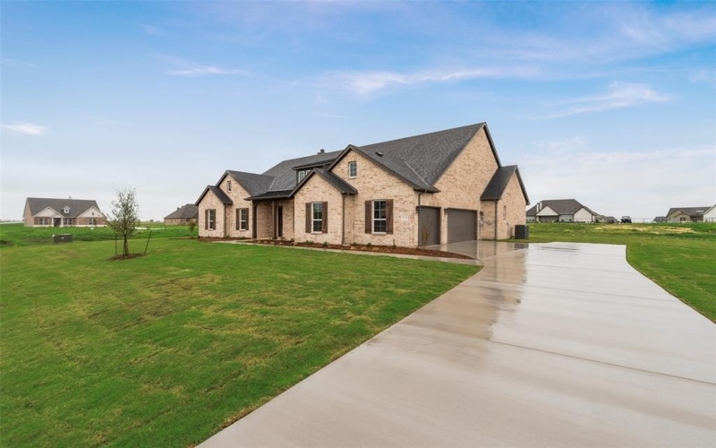 12112 Crystal Drive, Krum, TX 76249, 4 Bedrooms Bedrooms, ,2 BathroomsBathrooms,Residential,For Sale,12112 Crystal Drive,20784960