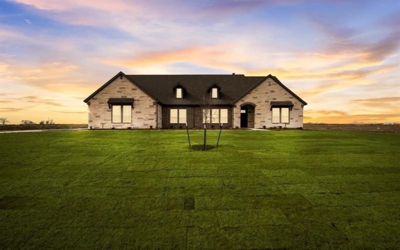 2317 Gypsum Street, Krum, TX 76249, 4 Bedrooms Bedrooms, ,3 BathroomsBathrooms,Residential,For Sale,2317 Gypsum Street,20785045
