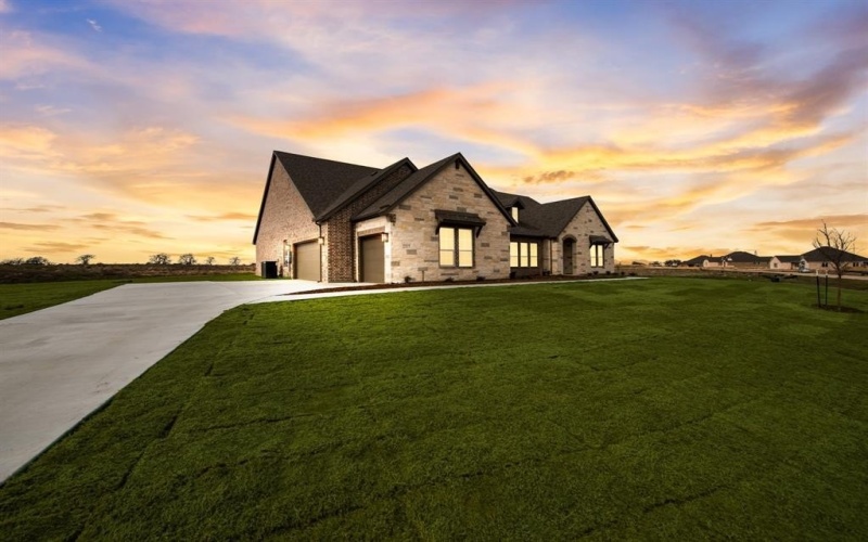 2317 Gypsum Street, Krum, TX 76249, 4 Bedrooms Bedrooms, ,3 BathroomsBathrooms,Residential,For Sale,2317 Gypsum Street,20785045