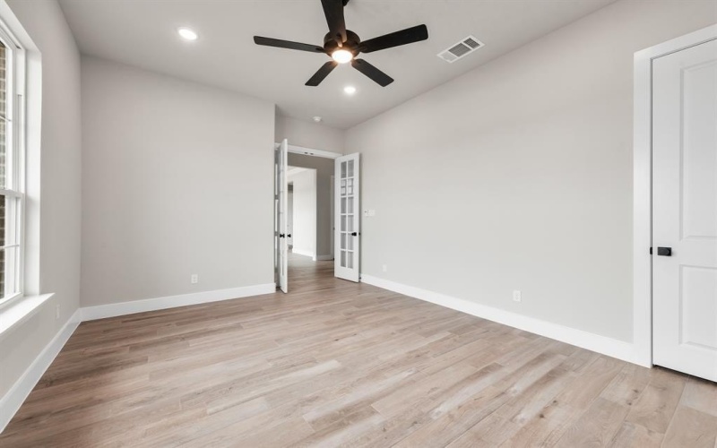 2317 Gypsum Street, Krum, TX 76249, 4 Bedrooms Bedrooms, ,3 BathroomsBathrooms,Residential,For Sale,2317 Gypsum Street,20785045