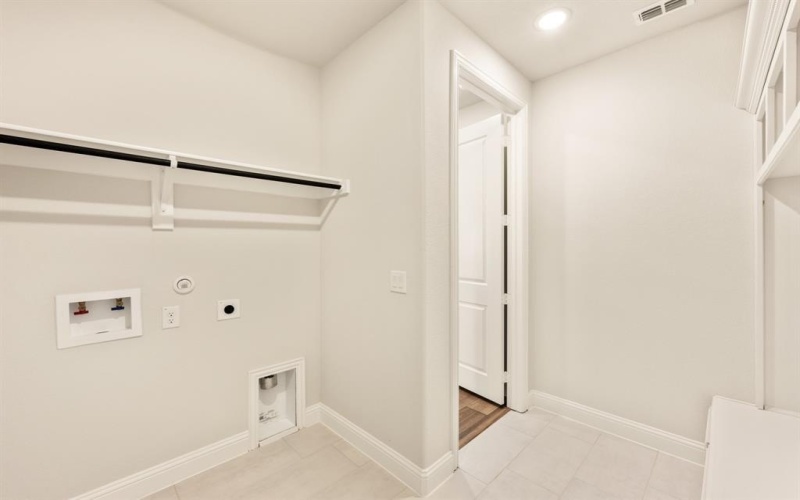 513 Red Maple Road, Waxahachie, TX 75165, 4 Bedrooms Bedrooms, ,3 BathroomsBathrooms,Residential,For Sale,513 Red Maple Road,20786418