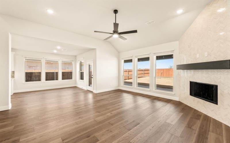 513 Red Maple Road, Waxahachie, TX 75165, 4 Bedrooms Bedrooms, ,3 BathroomsBathrooms,Residential,For Sale,513 Red Maple Road,20786418