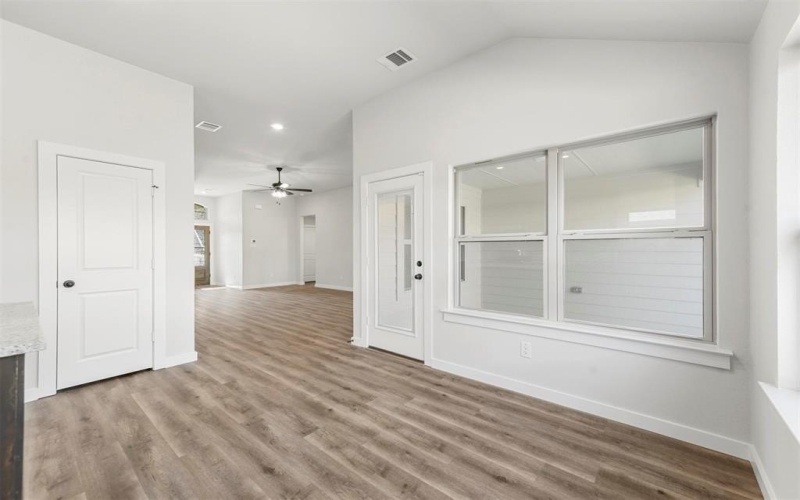 1102 Holly Street, Cleburne, TX 76033, 3 Bedrooms Bedrooms, ,2 BathroomsBathrooms,Residential,For Sale,1102 Holly Street,20788314