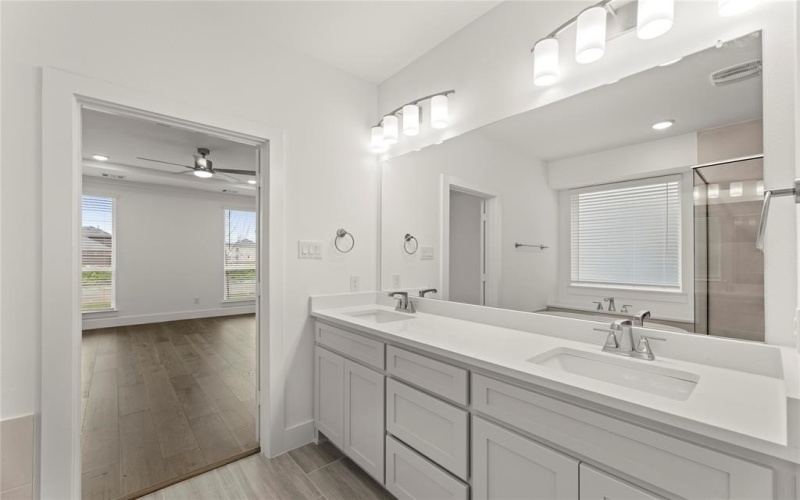 1351 Melcer Street, Frisco, TX 75036, 5 Habitaciones Habitaciones , ,3 BañosBaños,Residential,En Venta,1351 Melcer Street,20792385