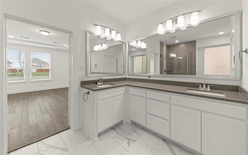 1313 Overton Street, Frisco, TX 75036, 5 Habitaciones Habitaciones , ,5 BañosBaños,Residential,En Venta,1313 Overton Street,20792407