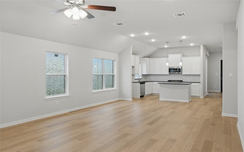 16357 Renault Street, Fort Worth, TX 76247, 3 Habitaciones Habitaciones , ,2 BañosBaños,Residential,En Venta,16357 Renault Street,20796302