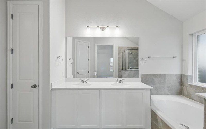 16357 Renault Street, Fort Worth, TX 76247, 3 Habitaciones Habitaciones , ,2 BañosBaños,Residential,En Venta,16357 Renault Street,20796302