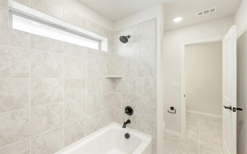 2304 River Trail, Melissa, TX 75454, 5 Bedrooms Bedrooms, ,5 BathroomsBathrooms,Residential,For Sale,2304 River Trail,20792523