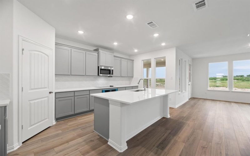 1560 County Road 200, Valley View, TX 76272, 4 Bedrooms Bedrooms, ,3 BathroomsBathrooms,Residential,For Sale,1560 County Road 200,20792951