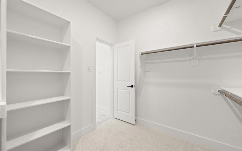 616 South Hidden Lakes Drive, DeSoto, TX 75115, 5 Habitaciones Habitaciones , ,5 BañosBaños,Residential,En Venta,616 South Hidden Lakes Drive,0,20794331